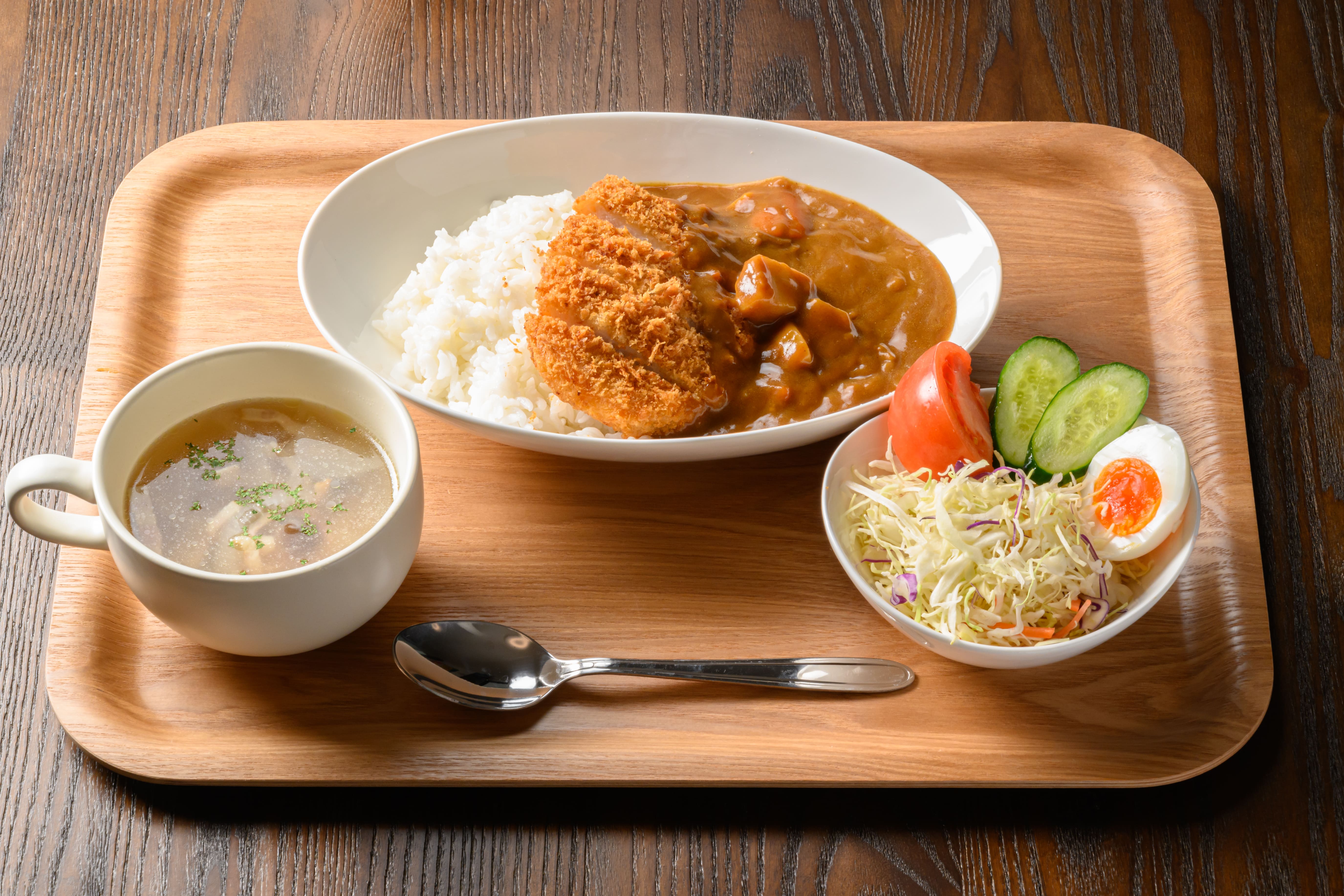 むかわ町の旅館の夕食